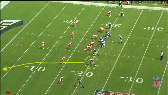 eagles_fade_tdformation_arrow_550